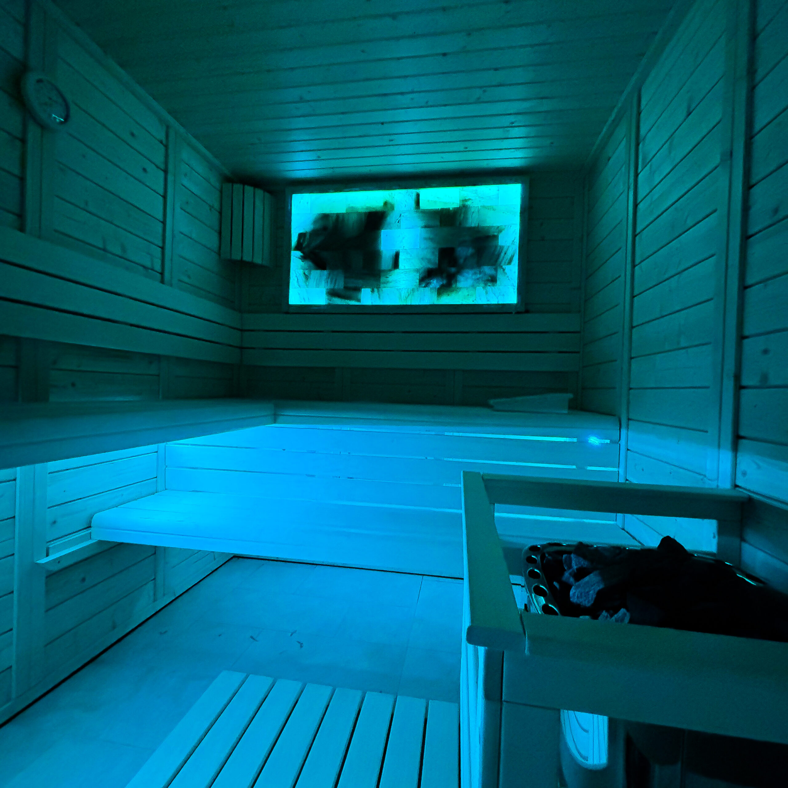 sauna avec mur de sel